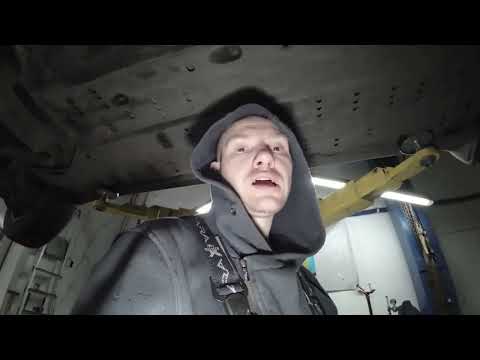 Видео: Печка дует холодным Audi A4 2.0