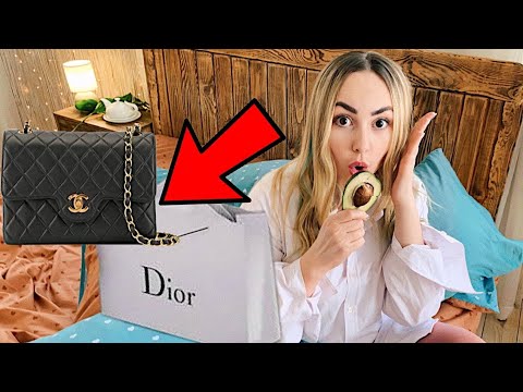 Видео: Купила ОГРОМНЫЙ ПОТЕРЯННЫЙ ЧЕМОДАН с аукциона | Нашла много брендовых вещей | ЧЕМОДАН ОКУПИЛСЯ