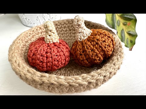 Видео: 🎃Как быстро связать крючком маленькую тыкву на Хеллоуин