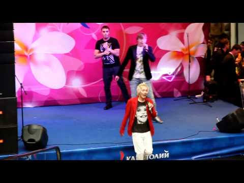 Видео: Иванушки "Реви" ТЦ Капитолий