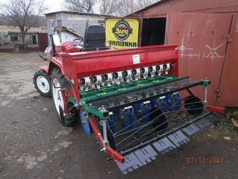 Видео: обзор зерновой  10 рядной сеялки ЗАРЯ