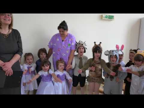 Видео: Коледен празник в Държавна детска градина"Детелина" към МО