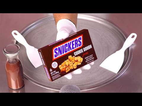 Видео: Я превращаю тесто для печенья «Сникерс» в роллы с мороженым! (-30°С) | Не разговаривать | АСМР