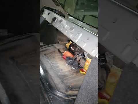 Видео: Ошибка по подушке безопасности  Renault Megane II решено