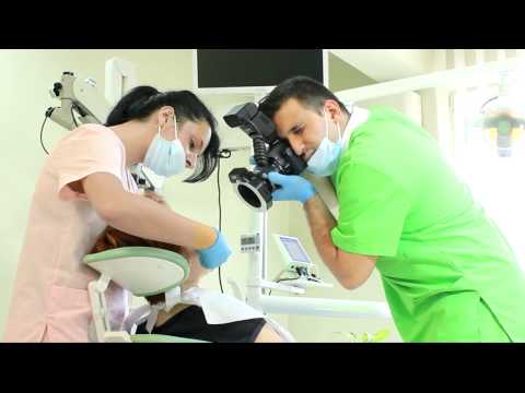 Видео: Избелване на зъби в домашни условия