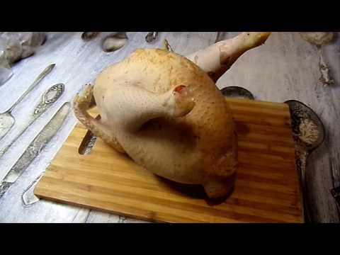 Видео: Как выпотрошить курицу.