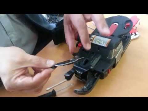 Видео: Ремонт вязального пистолета. Как разобрать и почистить пистолет для вязки арматуры?