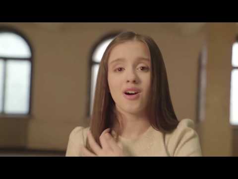 Видео: "Очите на мама" - Лидия Ганева & Вокална Група Мики Маус