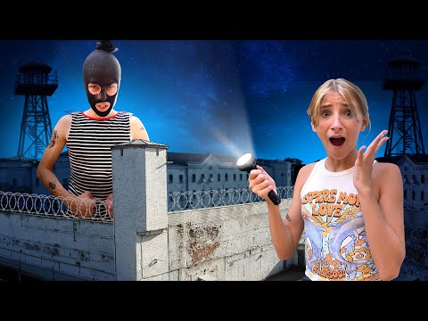 Видео: Сбежал СТРАШНЫЙ ПРЕСТУПНИК!!! Николь в Опасности