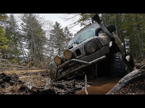 Видео: Весенняя заруба Jimny Wide Sierra. Броды, размаслай, грязь 4x4