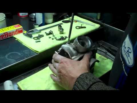 Видео: Как обслуживать KTM Husaberg Powervalves Часть 2.mp4