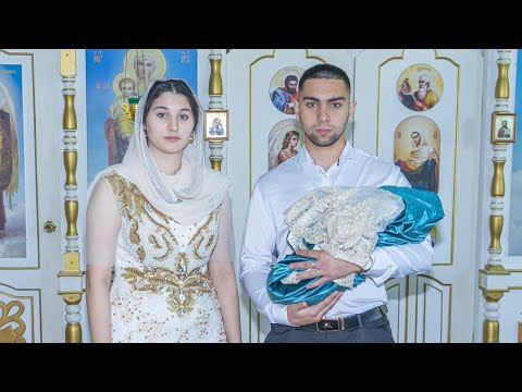 Видео: Володя Пепери встречает и крестит правнука.