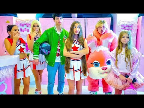 Видео: Велике промене на Академији 😱! Дајанин дечко је сада маскота навијачица Зека 🐰!