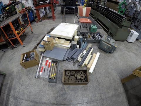 Видео: Я пошел на аукцион по продаже недвижимости, где была мастерская.