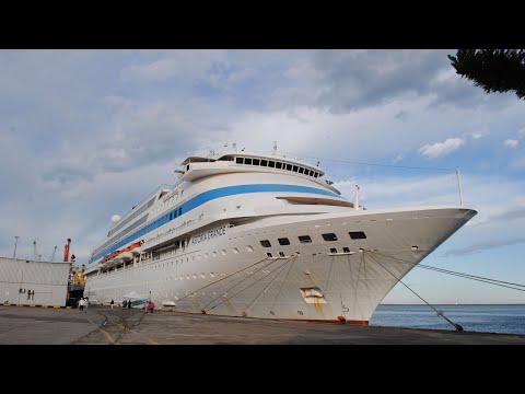 Видео: На борту лайнера  "Astoria Grande "  грандиозно! (It's grandiose on board the Astoria Grande!)