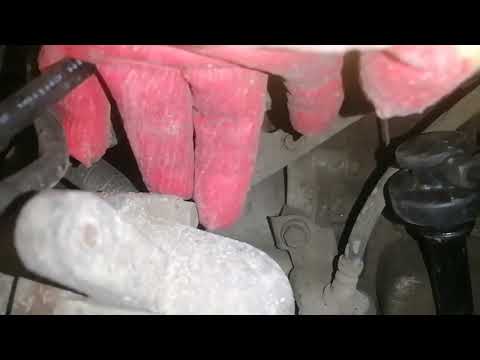 Видео: Chery Tiggo 4G64 двигатель Mitsubishi снятие ГБЦ.