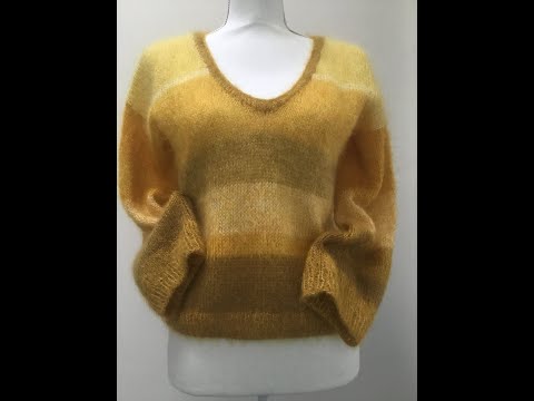 Видео: Мохеровый свитерок из остатков пряжи. Simple knit sweater