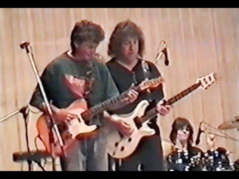 Видео: В. Кузьмин и А. Барыкин Спортлото, Осень нашей любви 1999