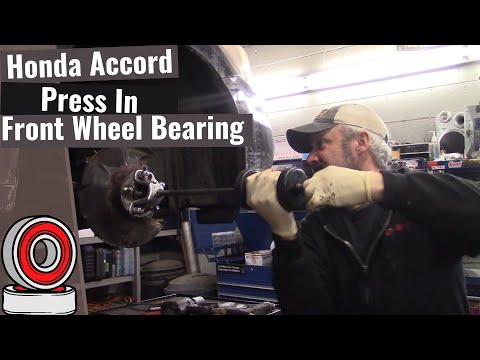 Видео: Honda Accord: стильная запрессовка подшипника передней ступицы