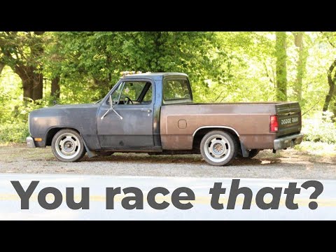 Видео: Зачем кому-то участвовать в гонках на Dodge RAM D150?