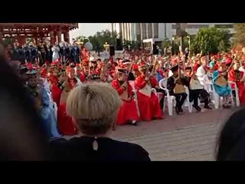 Видео: выступление оркестра и музыкантов