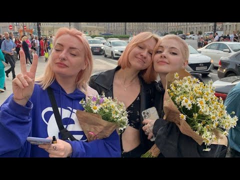 Видео: утренний кофе и мейк для развода // 2 августа 2022