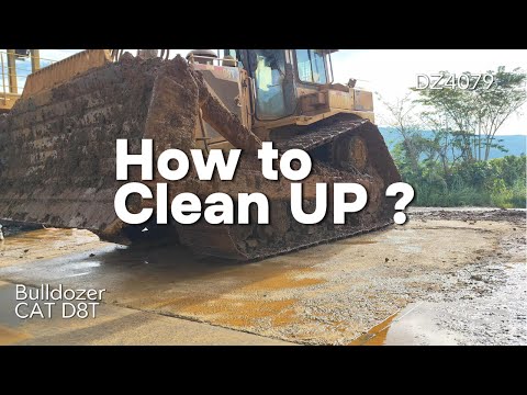 Видео: Как быстро очистить тяжелое оборудование. Бульдозер CAT D8T