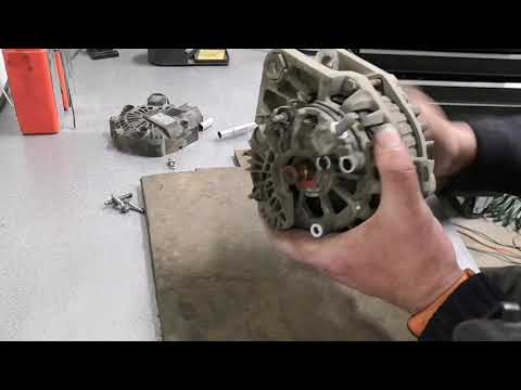 Видео: Ремонт генератора Hyundai Solaris ( Accent ) замена подшипников, щёток, интегральной микросхемы реле