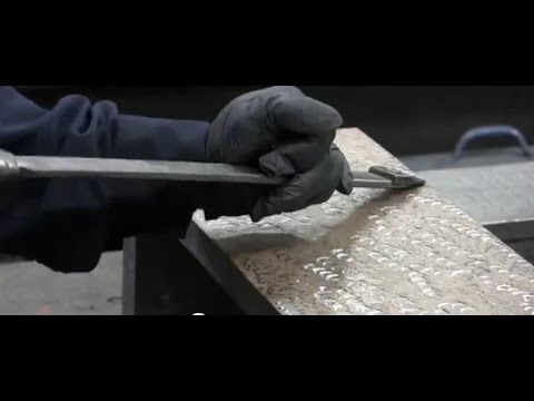 Видео: Как восстановить старые машины методом ручного скобления?