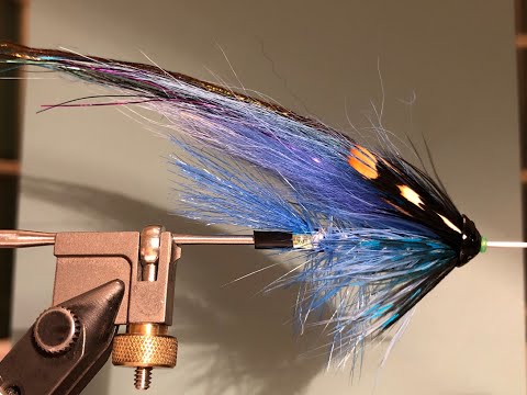 Видео: Лососёвая  мушка Blue & Black Samurai (Salmon Tube Fly) Как связать от GM FLY