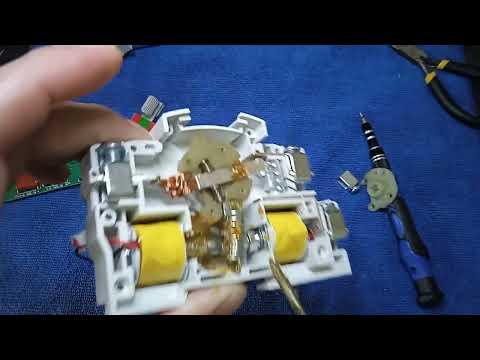 Видео: АВР GEYA G2R - 63 обзор, полная разборка, смазка, тест