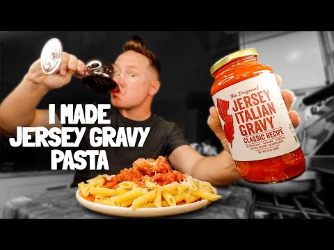 Видео: Я впервые приготовила пенне с фрикадельками и соусом «Джерси-итальяно» 🍝