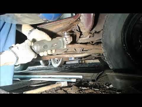 Видео: Замена порогов на ВАЗ 2104. Сварка электродами. Часть 1