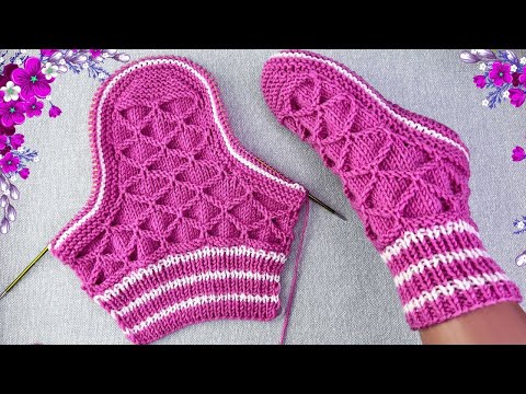 Видео: Простые следки-носочки спицами. Подробный мастер-класс.