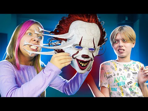 Видео: МАСКА СТРАШНОГО КЛОУНА УПРАВЛЯЕТ КСЮШЕЙ КАЖДУЮ НОЧЬ! Маска Одержимости На Хэллоуин!