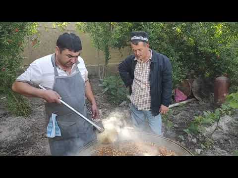 Видео: Город Турсунзаде. От шеф-повара Свадьбный Плов В Казане. 50кг.23.05.2021г.