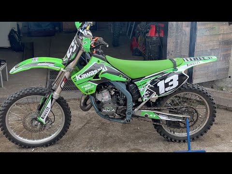 Видео: Kawasaki KX 125 -2T обзор