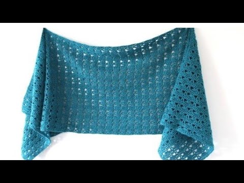 Видео: Как связать женскую шаль крючком легко и результат замечательный