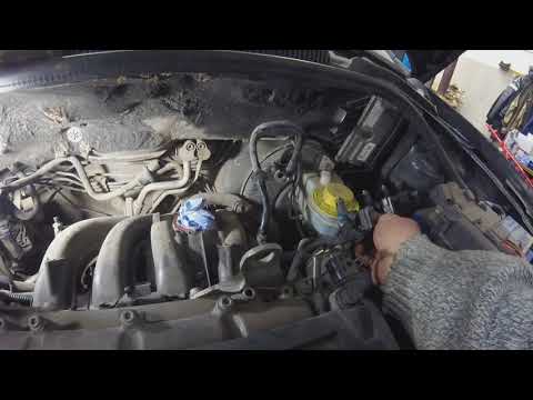 Видео: Снятие впускного коллектора Volkswagen Polo Sedan 1.6