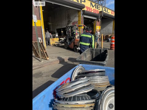 Видео: Продаю металлолом в Южном Бронксе