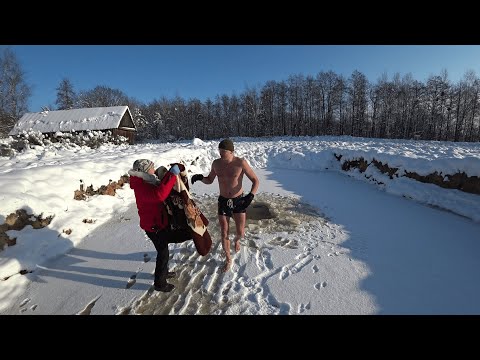 Видео: КУПИЛ ХУТОР в ЛЕСУ на КРАЮ БОЛОТА. Часть 97. ВОЛКИ ОБНАГЛЕЛИ. КРЕЩЕНИЕ!!!