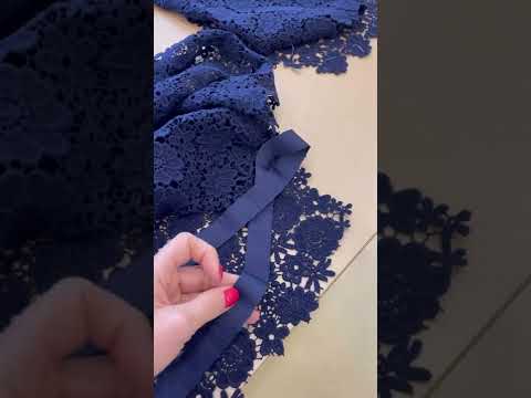 Видео: Нюансы работы с кружевом на примере кардигана