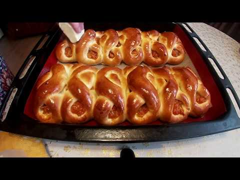 Видео: Шикарные сдобные булки-пирожки с курагой