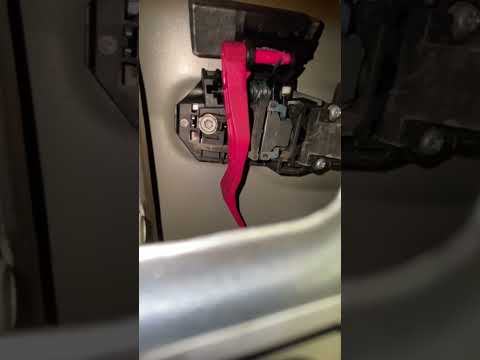 Видео: Как снять наружние ручки дверей на Land Cruiser 200