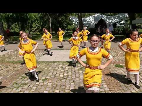 Видео: Сцена на доброто: „Надежда в кичурче– светлина за детството!"