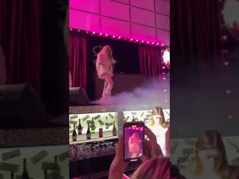 Видео: HOFMANNITA – Канистра