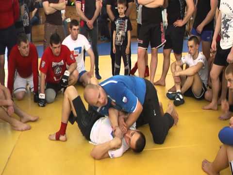 Видео: Favorite submission by Fedor Emelianenko. Коронный болевой прием Федора Емельяненко