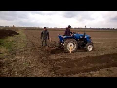 Видео: Закладка плантации голубики (нарезание канав)