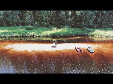 Видео: Сплав по новым речным местам с ночëвкой. В поисках голавля в жару. Трудовая рыбалка