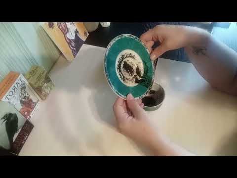 Видео: Кофе+Таро"ЧТО ЖДЁТ"#гадания # кофекарты